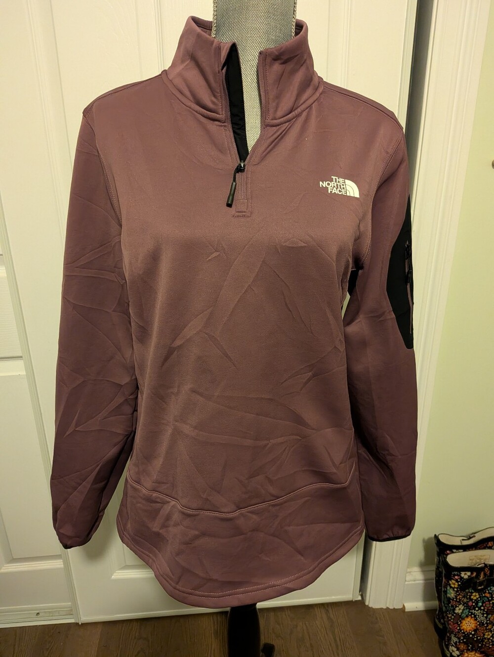The North Face Women’s Quarter-Zip Pullover - Plum
